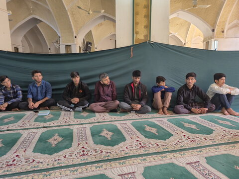 تصاویر/ درس اخلاق مدرسه آیت‌الله مدنی کاشانی(ره)