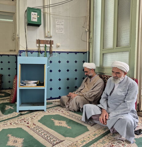 تصاویر/ درس اخلاق مدرسه آیت‌الله مدنی کاشانی(ره)