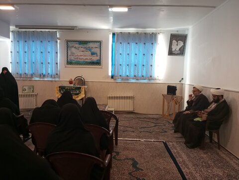 تصاویر/ آیین آغاز سال تحصیلی مدرسه علمیه الزهرا(س) شهربابک