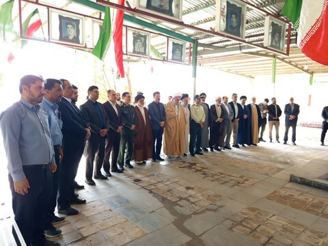 تجدیدمیثاق امام جمعه جدیدنطنز با آرمان شهدا