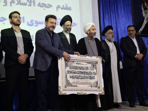 تصاویر/ مراسم تکریم و معارفه امام جمعه نطنز