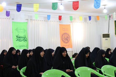 تصاویر/ نشست مدیر حوزه علمیه خواهران استان بوشهر با طلاب مدرسه علمیه خواهران خورموج