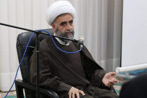 تصاویر/ نشست مدیر حوزه علمیه خواهران استان بوشهر با طلاب مدرسه علمیه خواهران خورموج