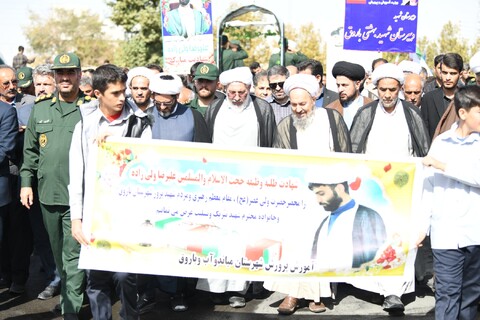 تصاویر/ تشییع روحانی شهید علیرضا ولی زاده در شهرستان باروق -۲