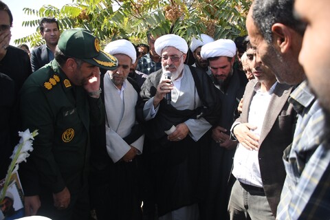 تصاویر/ تشییع روحانی شهید علیرضا ولی زاده در شهرستان باروق -۲