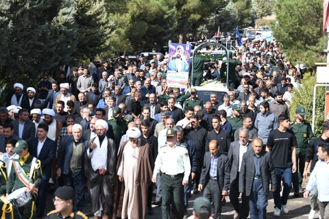 تصاویر/ تشییع روحانی شهید علیرضا ولی زاده در شهرستان باروق -۲