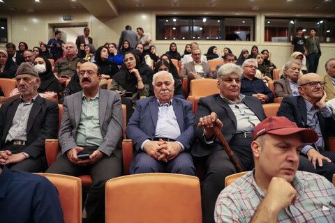 عکس/ آیین نکوداشت ایرج افشار نویسنده ای با۳۰۰کتاب درباره یزد