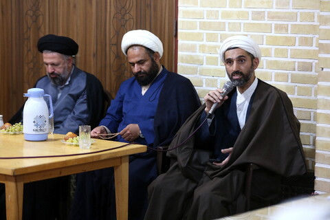 تصاویر/ جلسه ائمه جماعات مساجد پردیسان با امام جمعه جدید پردیسان