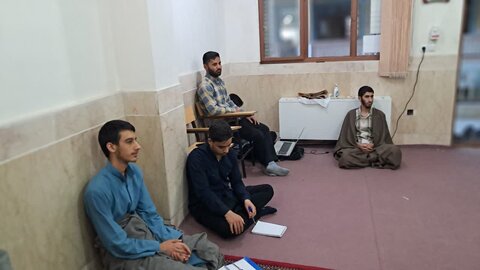 تصاویر/ نشست کانون‌های علمی مدرسه علمیه امیرالمؤمنین(ع) آران و بیدگل