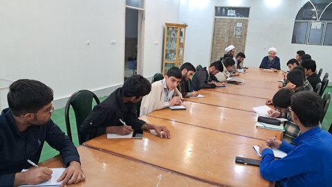 تصاویر/ نشست کانون‌های علمی مدرسه علمیه امیرالمؤمنین(ع) آران و بیدگل