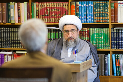 عکس | دیدار اقشار مختلف مردم با امام جمعه تبریز