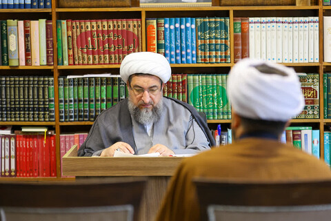 عکس | دیدار اقشار مختلف مردم با امام جمعه تبریز