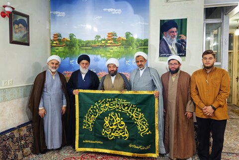 تصاویر/ تکریم استاد اخلاق حجت‌الاسلام والمسلمین اسحاقیان