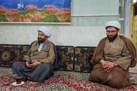 تصاویر/ تکریم استاد اخلاق حجت‌الاسلام والمسلمین اسحاقیان