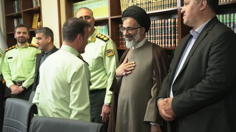 گرامیداشت هفته نیروی انتظامی با تجلیل امام جمعه فردیس از نیروهای خدوم ناجا