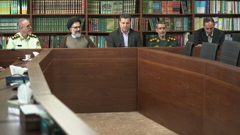 گرامیداشت هفته نیروی انتظامی با تجلیل امام جمعه فردیس از نیروهای خدوم ناجا