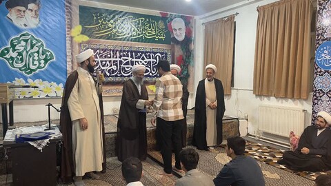 تصاویر/ جلسه اخلاق امام جمعه مراغه در مدرسه علمیه امام حسین(ع)مراغه