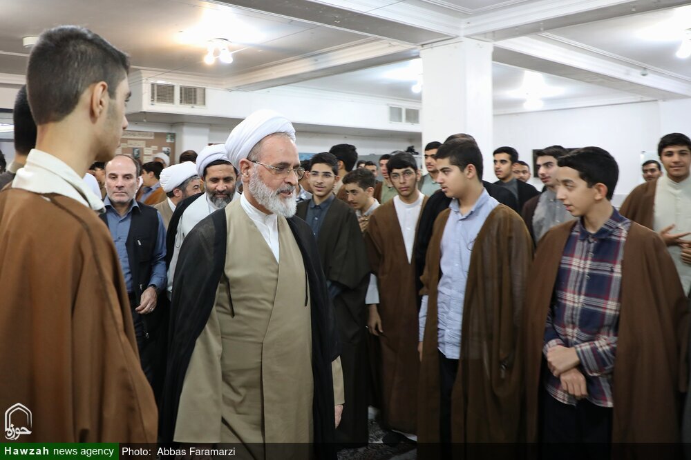 İlim Havzaları Bin Yılı Aşkın Kesintisiz Bir Tarihî Geçmişe Sahiptir / Kum’da 700 Ders-i Haric Düzenleniyor