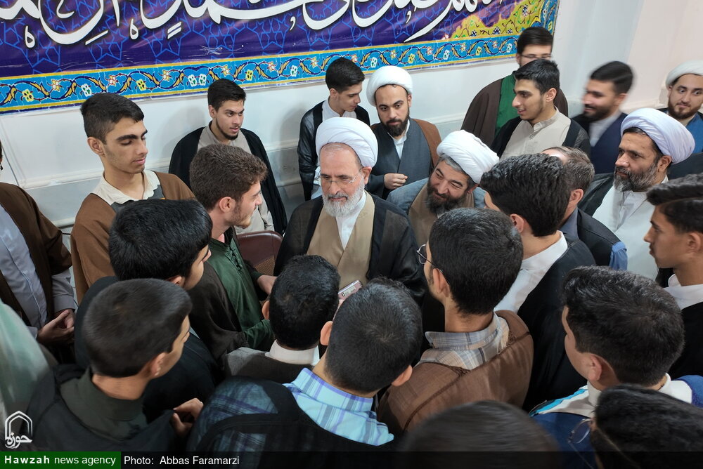 İlim Havzaları Bin Yılı Aşkın Kesintisiz Bir Tarihî Geçmişe Sahiptir / Kum’da 700 Ders-i Haric Düzenleniyor