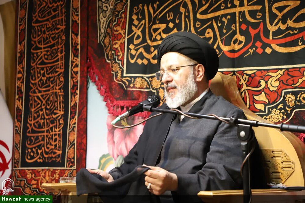 حوزه‌های علمیه میراث‌داران راستین علم و معرفت هستند