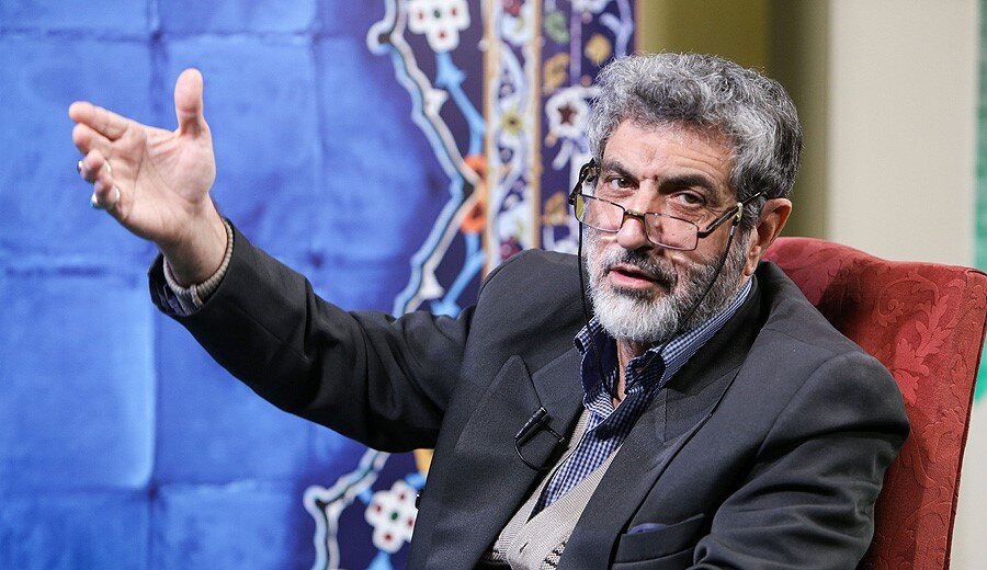 نهضت ترجمه قرآن راه‌اندازی شود