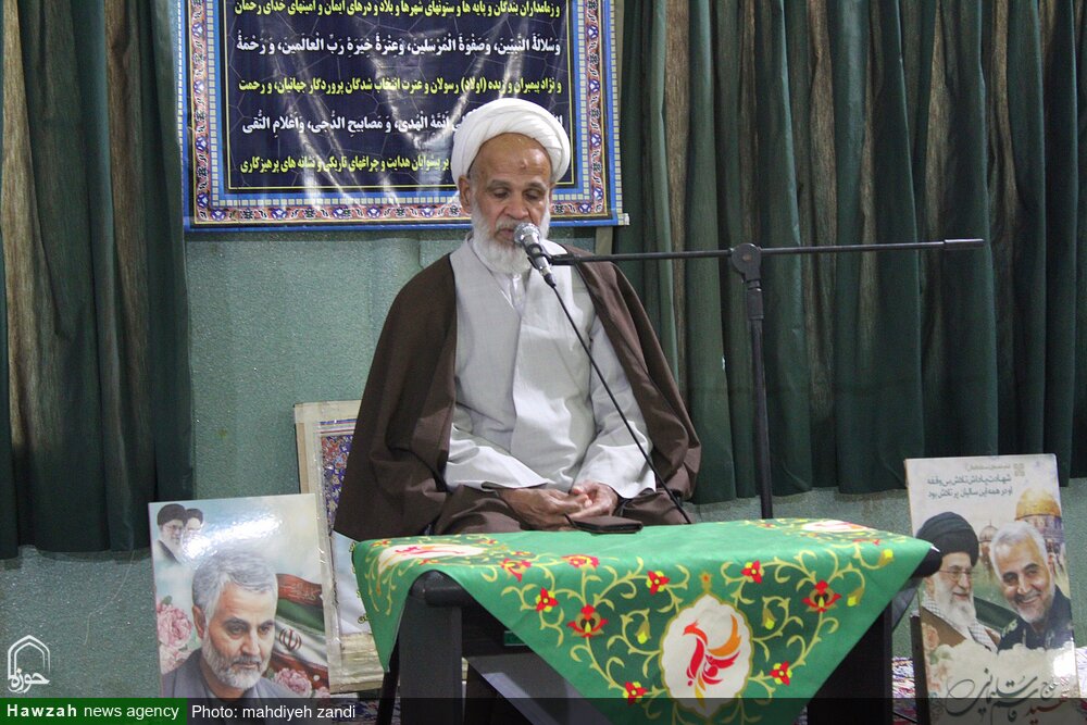 بصیرت‌بخشی و دشمن‌شناسی به جامعه رسالت مبلغین است