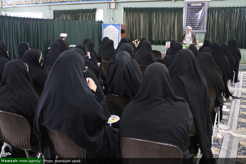 بصیرت‌بخشی و دشمن‌شناسی به جامعه رسالت مبلغین است