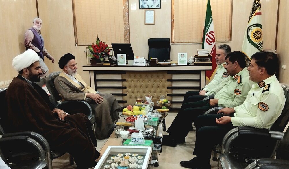 تجلیل امام جمعه دیر از فراجا