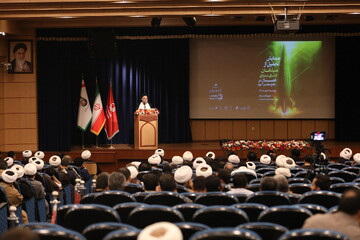 تجلیل از مبلغان فعال فضای مجازی در دفاع مقدس ۱۲روزه