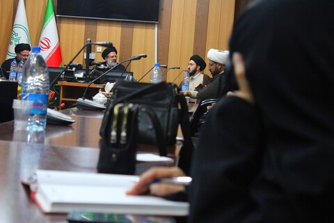 تصاویر/ نشست "تبیین نگاه بین الملل حوزه های علمیه" با حضور معاون بین‌الملل حوزه‌های علمیه کشور