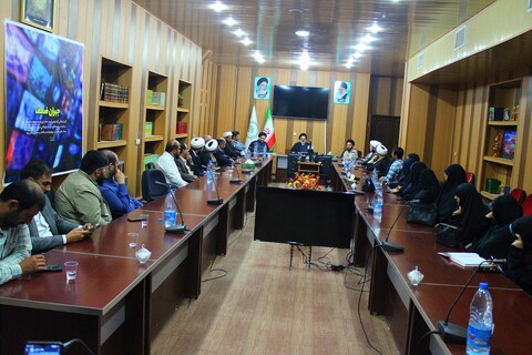 تصاویر/ نشست "تبیین نگاه بین الملل حوزه های علمیه" با حضور معاون بین‌الملل حوزه‌های علمیه کشور