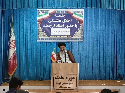 تصاویر/ درس اخلاق طلاب مدرسه علمیه امام خمینی (ره) ماکو