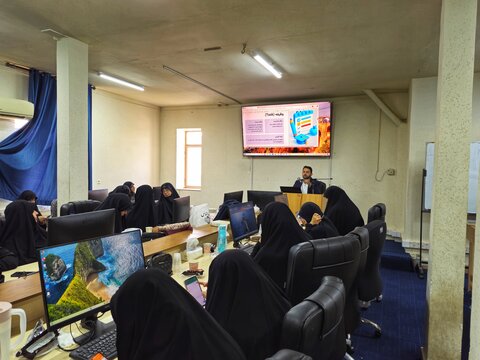 تصاویر/ دوره کاربردهای هوش مصنوعی در تدریس و آموزش