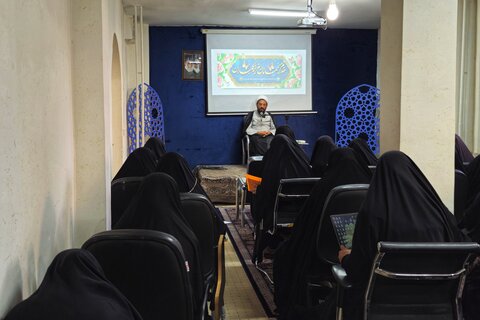 تصاویر/ دوره کاربردهای هوش مصنوعی در تدریس و آموزش