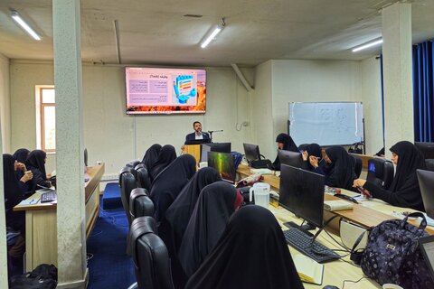 تصاویر/ دوره کاربردهای هوش مصنوعی در تدریس و آموزش