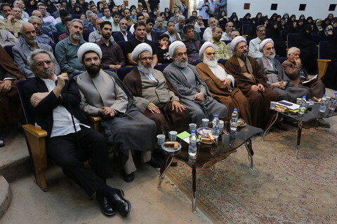 تصاویر / همایش ملی علامه ذوالفنون حسن زاده آملی در اصفهان