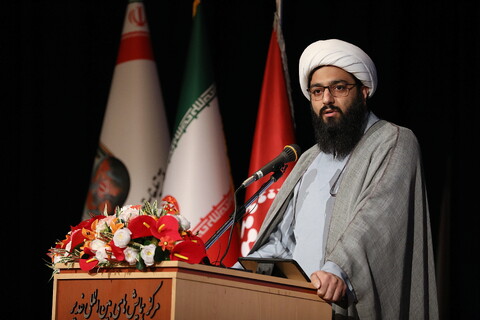 تصاویر/  همایش تجلیل از مبلغان فضای مجازی فعال در دفاع مقدس ۱۲ روزه