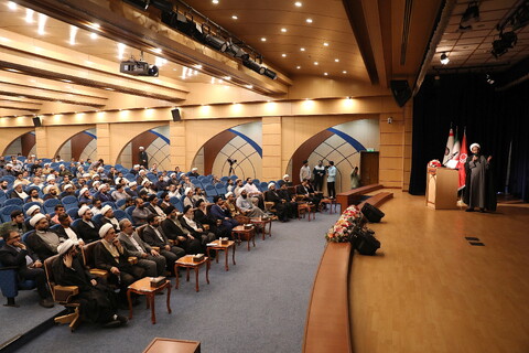 تصاویر/  همایش تجلیل از مبلغان فضای مجازی فعال در دفاع مقدس ۱۲ روزه