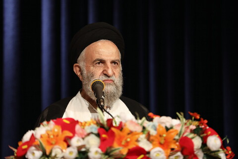 تصاویر/  همایش تجلیل از مبلغان فضای مجازی فعال در دفاع مقدس ۱۲ روزه