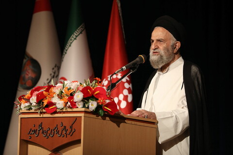 تصاویر/  همایش تجلیل از مبلغان فضای مجازی فعال در دفاع مقدس ۱۲ روزه