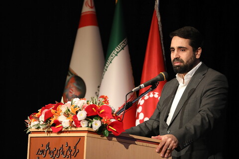 تصاویر/  همایش تجلیل از مبلغان فضای مجازی فعال در دفاع مقدس ۱۲ روزه