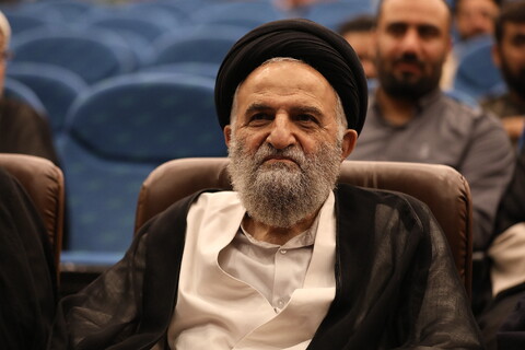 تصاویر/  همایش تجلیل از مبلغان فضای مجازی فعال در دفاع مقدس ۱۲ روزه