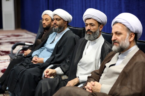 تصاویر/ دیدار نماینده ولی فقیه در بنیاد مسکن با آیت الله اعرافی