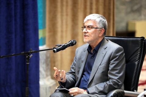 تصاویر/ دیدار نماینده ولی فقیه در بنیاد مسکن با آیت الله اعرافی