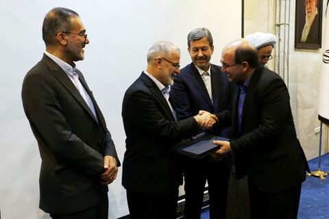 تصاویر / مراسم تقدیر از موکب داران اربعین در اصفهان