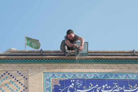 بمناسبت 22 ربیع الثانی: آماده سازی حرم مطهر حضرت موسی مبرقع(ع)