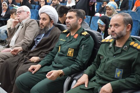 تصاویر/ آیین تجلیل از ۱۵۰ حافظ خردسال دارالقرآن بسیج سپاه خوی