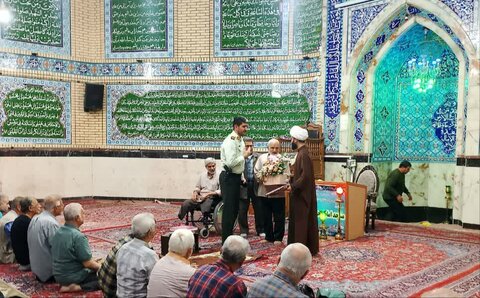 تصاویر/ گرامیداشت هفته نیروی انتظامی در مسجد امام محمدتقی(ع)