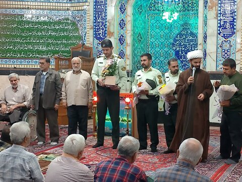 تصاویر/ گرامیداشت هفته نیروی انتظامی در مسجد امام محمدتقی(ع)