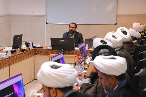 تصاویر/ نشست هوش مصنوعی با حضور نمایندگان مجمع طلاب